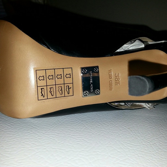 Brynn peep toe stiletto boot by Michael kors - Picture 4 of 4